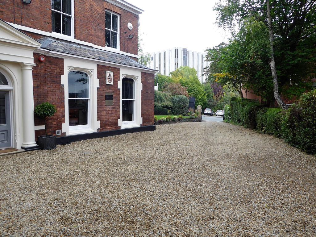 The Leeming At Claremont Apartments ลีดส์ ภายนอก รูปภาพ
